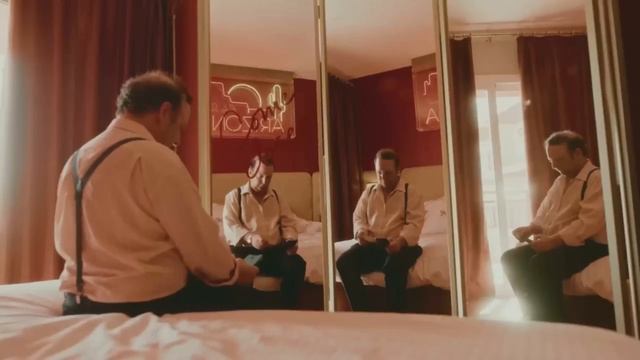 Robin Schulz - The Singles of „Pink“ [Megamix] (Official Video) смотреть онлайн