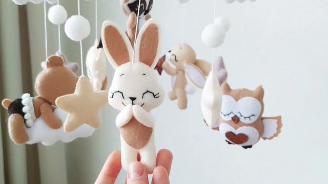 мобиль для новорожденного СВОИМИ РУКАМИ смотреть онлайн