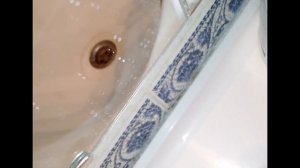 Писаю в раковину