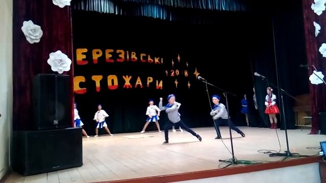 Танец под песню "На палубi матроси" в исполнении танцевального коллектива "Легiон" смотреть онлайн