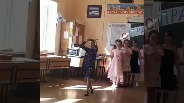 Школьные забавы.Конкурс для девочек на 8 марта. смотреть онлайн