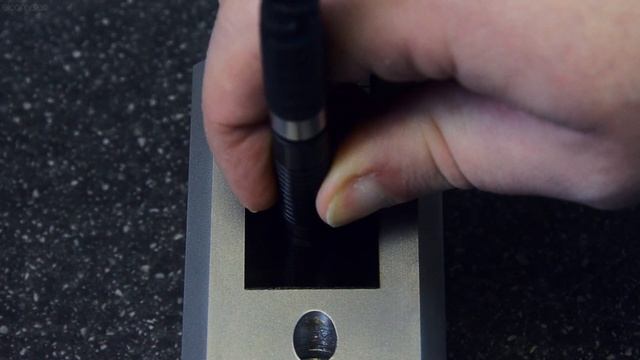 Smooth Substrate Calibration Using The Elcometer 456 Coating Thickness Gauge