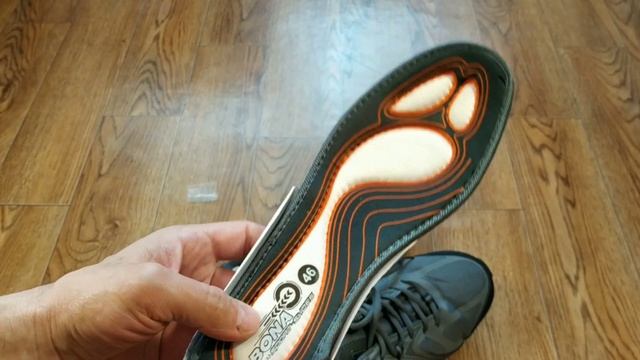 Кроссовки BONA  Качественная и недорогая обувь из Китая.