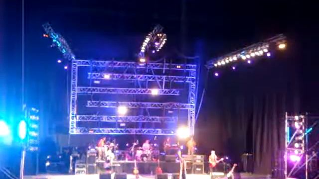 Ману чао в москве 2009 King of the bongo смотреть онлайн
