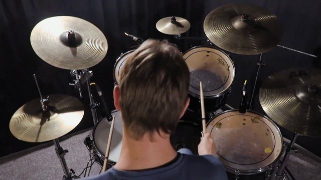 #ValentinKireenko #LatinDrumSolo смотреть онлайн