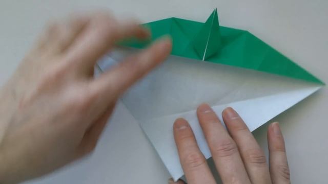 How to make an Origami Christmas Wreath смотреть онлайн