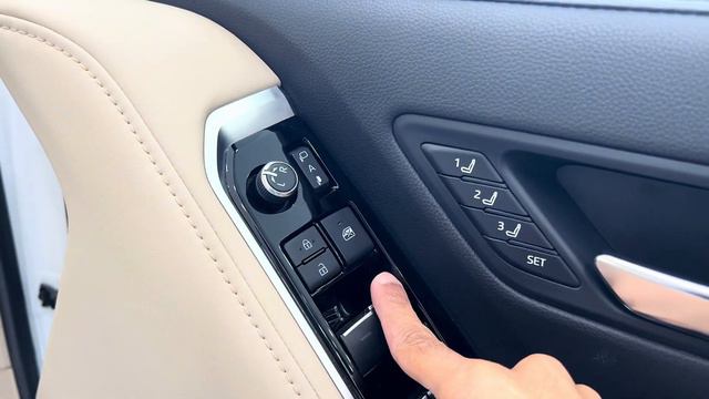 Toyota Land Cruiser 2024 LC300 - Interior And Exterior Walkaround [4K]