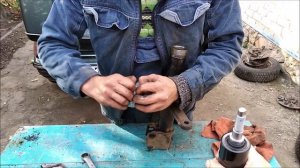 ЗАЗ Славута. Не выбрасывай старый амортизатор.  Ремонт стойки.