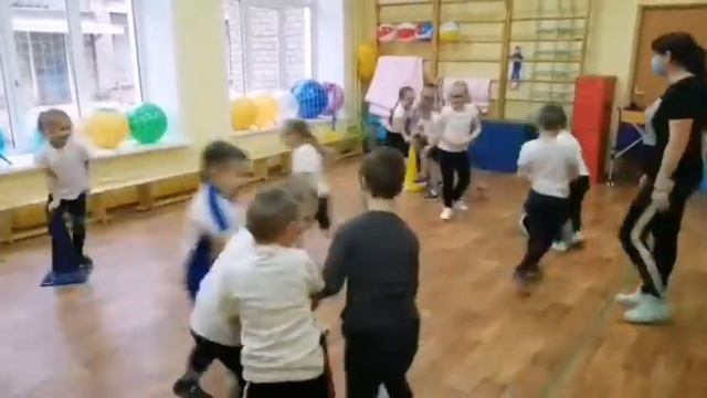 Игры на развитие ориентировки в пространстве на физкультурных занятиях. смотреть онлайн