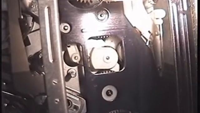 Converting old NiCd camcorder battery to Li-Ion (and surprise camcorder repair) смотреть онлайн