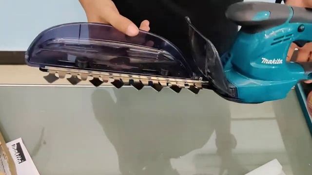 Unboxing and Review Makita UH200DZ Hedge Trimmer 10.8V, 200mm смотреть онлайн