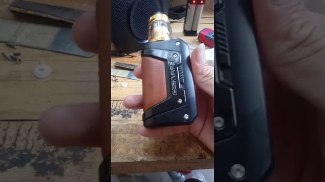 Aegis Legend 2 No Power & Check Atomizer Issue смотреть онлайн