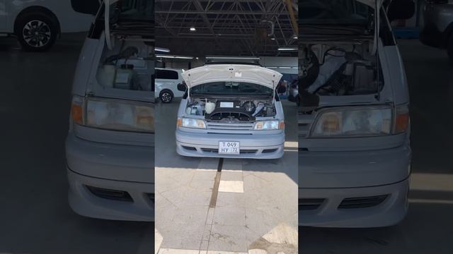 Намыл перед выставкой ? Toyota Previa TCR10 , stanced old school toyota van MY92 смотреть онлайн