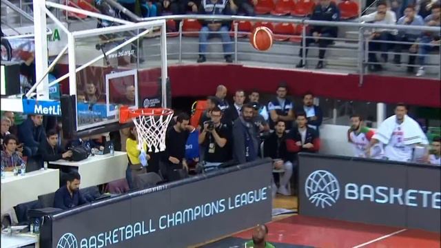 Insane Two-Handed Alley-Oop Dunk by DaJuan Summers! смотреть онлайн