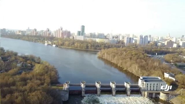 Девятый шлюз и техника для парада в Москве. смотреть онлайн