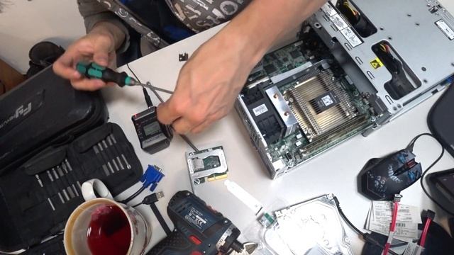 СОБИРАЮ HPE Proliant Microserver Gen 10 Plus - ЛЮТЫЙ КОЛХОЗ смотреть онлайн