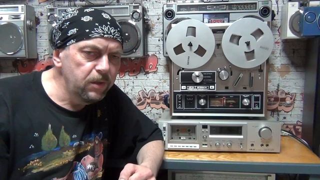 AKAI X201D - посмотрим и послушаем!