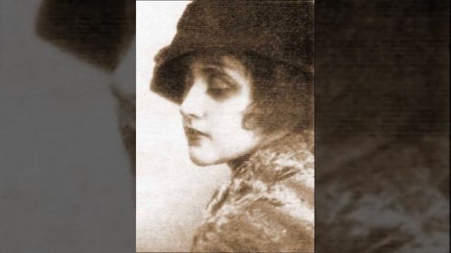 Ваши пальцы пахнут ладаном, а в ресницах спит печаль... Слова и музыка Александра Вертинского... смотреть онлайн