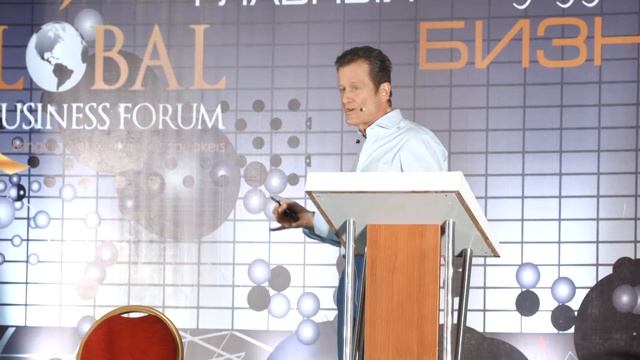 Жанлуиджи Буйтони - президент Феррари смотреть онлайн