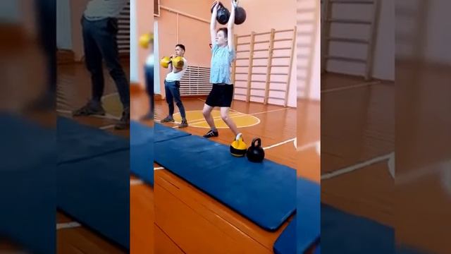 16 кг за 6 минут с другом смотреть онлайн