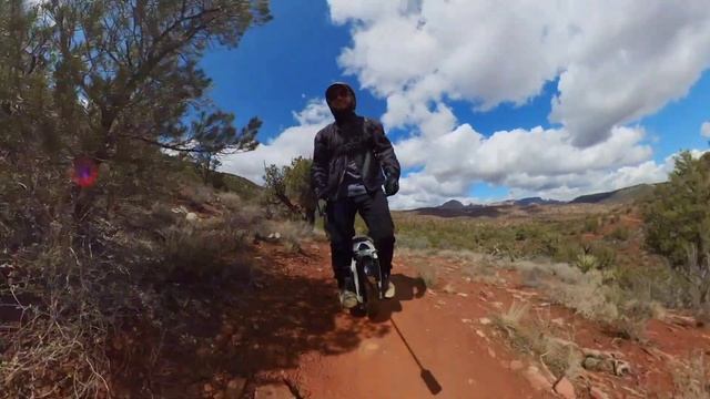 Scorpion Mountain bike trail Sedona, Arizona. Kingsong S18 trail riding смотреть онлайн