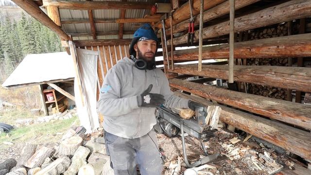 Yardworks - Electric Log Splitter / Wood Splitter Review - Splitting Firewood // Homestead Life смотреть онлайн