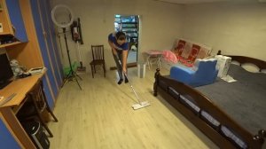 Устанавливаем доводчики на кухонные шкафы и новые вешалки