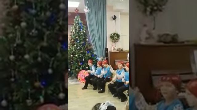 Утренник Нового года. Детский сад. смотреть онлайн