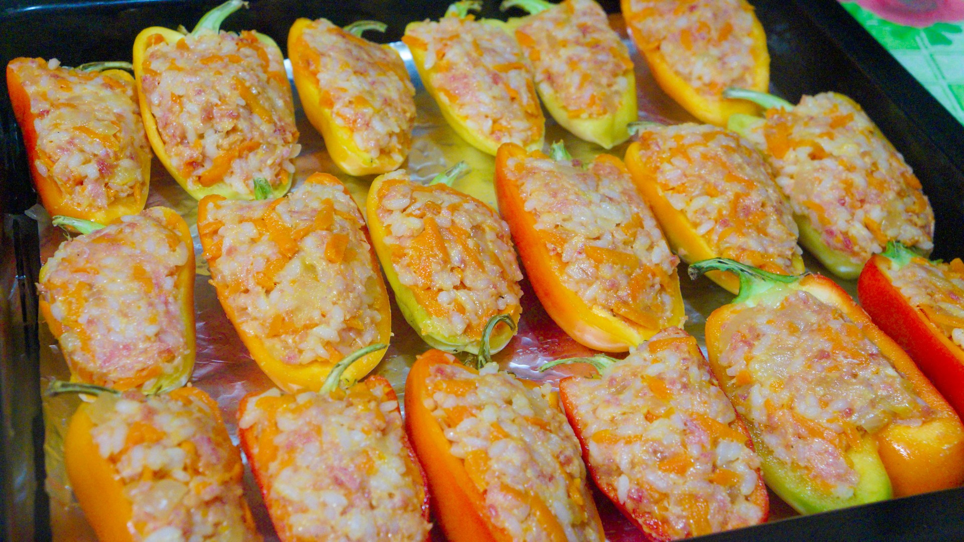 Вместо вредных котлет готовлю фаршированные перцы по-новому! Вкусный ужин без жарки и возни. смотреть онлайн