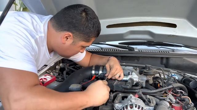 Ford Mustang TPS Adjustment смотреть онлайн