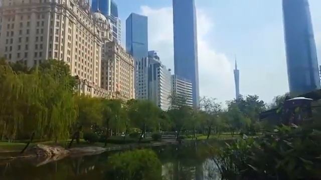 Самое красивое место в Гуанчжоу - площадь Цветочный Город - Hua Cheng Square|| GUANGZHOU смотреть онлайн