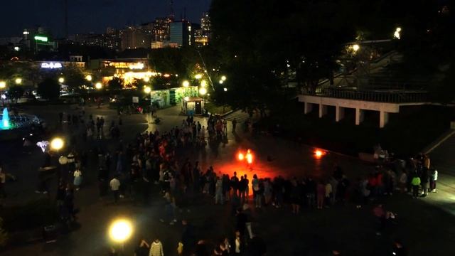 Владивосток, набережная Спортивной гавани, вечер. Летаем на дроне DJI Mavic Mini смотреть онлайн