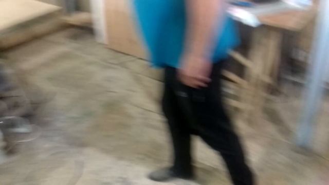 Универсальный кондуктор. Самодельный станок для присадки рафиксов, петель, минификсов. смотреть онлайн