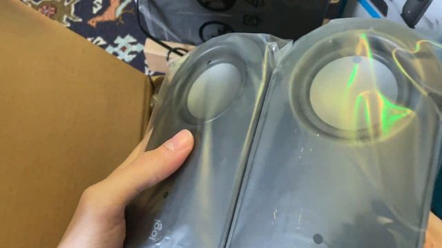 Unboxing - Logitech Z407 смотреть онлайн