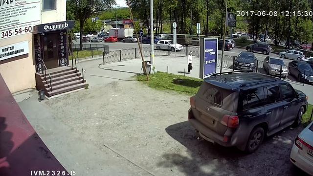 Видеокамера IP IVM-2326-15. 2MP(1080P), SC2035, HI3516C, 3.6мм. Улица, день. смотреть онлайн