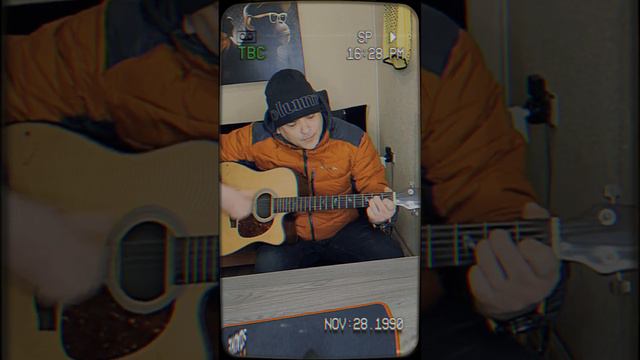 Там на ёлка шишки там медведи (cover на гитаре С.Наговицын) смотреть онлайн