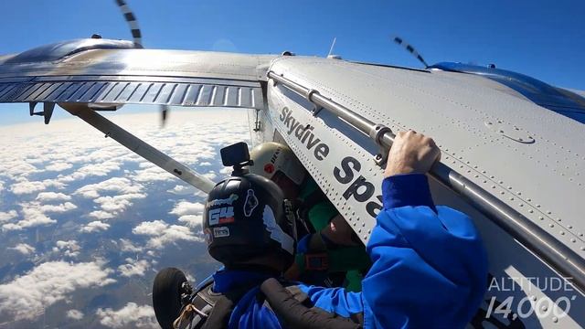 Skydive Spaceland Skydiver Training Program: Dive Flow 11 смотреть онлайн