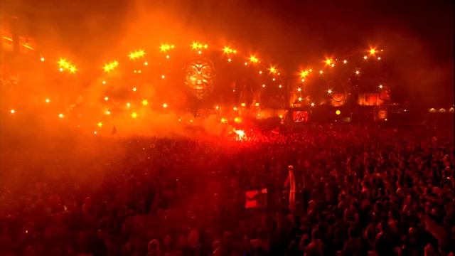 Dimitri Vegas & Like Mike Ft. Garrix & Aoki - Tremor (Mosh Pit At Tomorrowland) @ Tomorrowland 2014