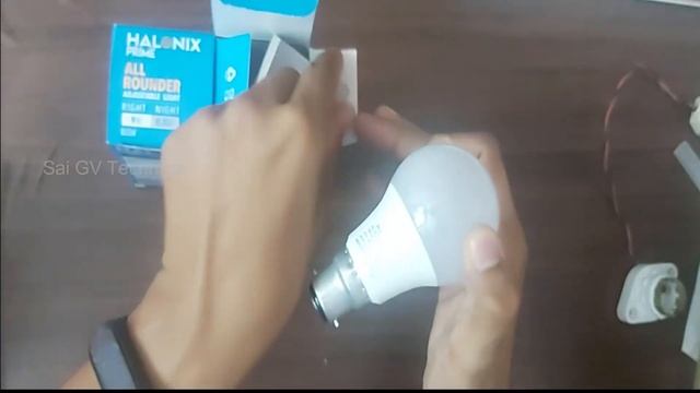 Halonix All Rounder Adjustable LED Light | 9W, 0.5W | Halonix Smart Bulb Unboxing in Telugu смотреть онлайн