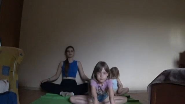 6 день челенджа по шпагату. Прокачай свой уровень деревянности. Как сесть на шпагат за 30 дней. смотреть онлайн