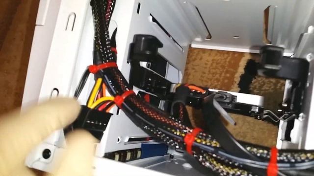 Как правильно организовать кабель разводку в корпусе! смотреть онлайн