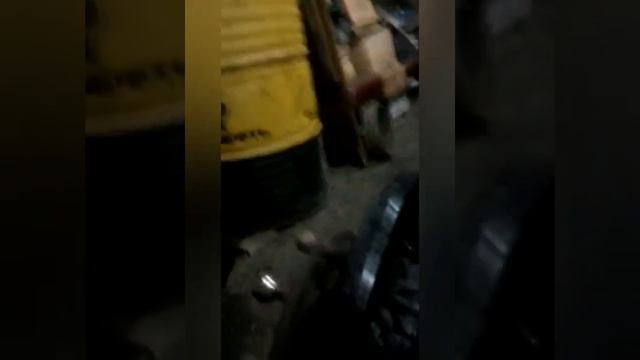 Мазда бонго устанавливаем тормозные колодки и барабаны. смотреть онлайн