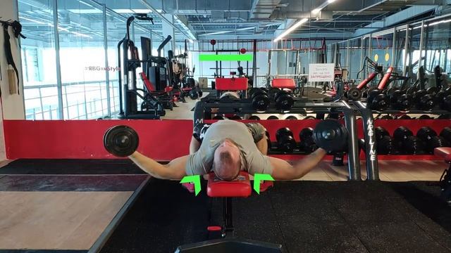 Отведение гантелей лёжа. Разводка гантелей лёжа на скамье. Техника выполнения смотреть онлайн