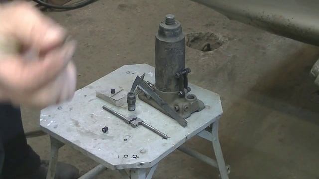 Домкрат на 3 тонны . Лайфхак . Ремонт смотреть онлайн