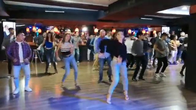 bailando swing lindy hop salsa bachata Kizomba música canciones rock cantando pasos figuras (2) смотреть онлайн