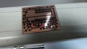 Печатная плата. Рисуем дорожки на режущем плоттере. Травление  хлорным железом.