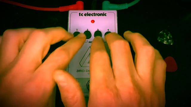 TC Electronic 3rd Dimension chorus (Bass audio test) смотреть онлайн