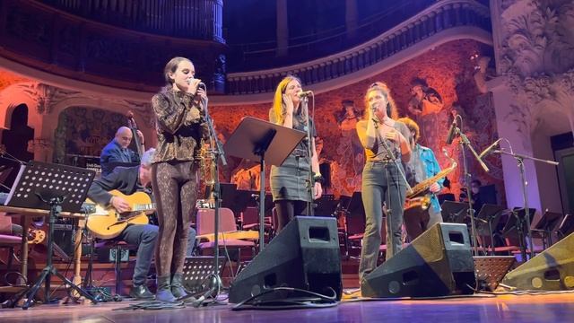 10 de diciembre 2021, Sant Andreu Banda de Jazz смотреть онлайн