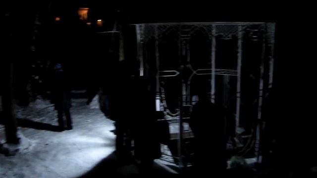 Святой источник в Жировичах на Крещение 19.01.2012г. смотреть онлайн