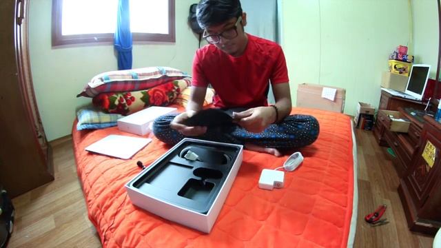 Macbook Pro 13" /Retina Display 256gb Unboxing (Testing iMovie) смотреть онлайн